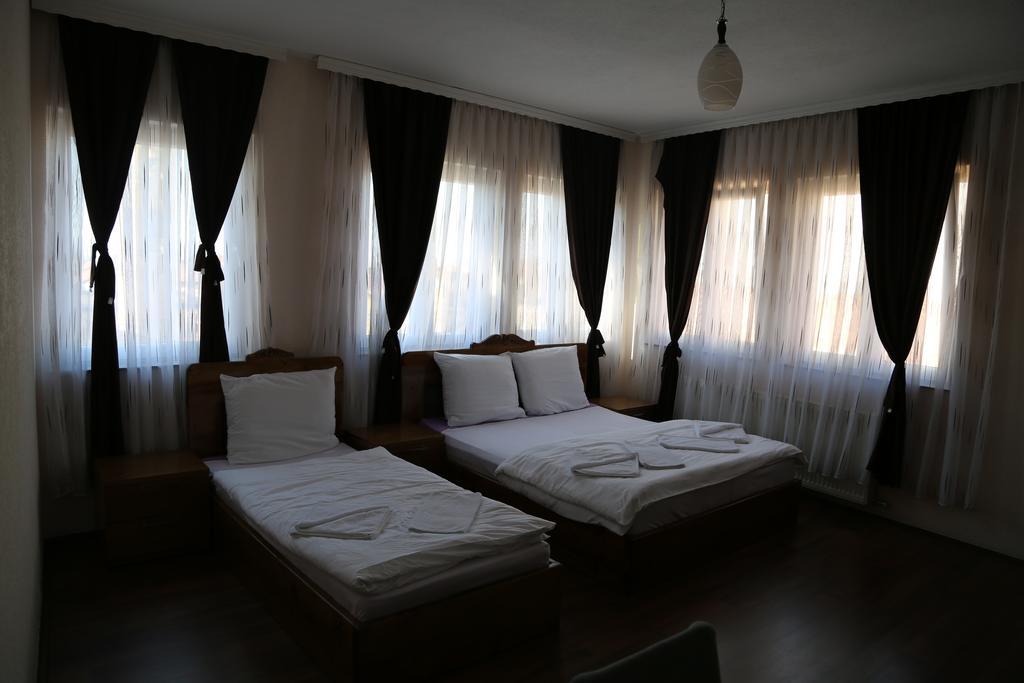 Hotel Antika Prizren Phòng bức ảnh